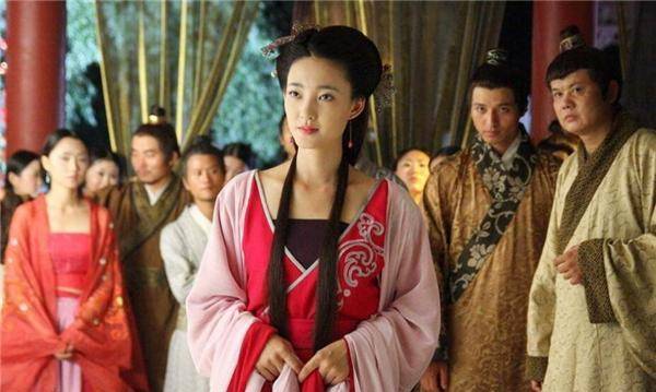 古代逛一次“青楼”<strong></p>
<p>币别换算</strong>，要多少银子？换算成人民币是多少？