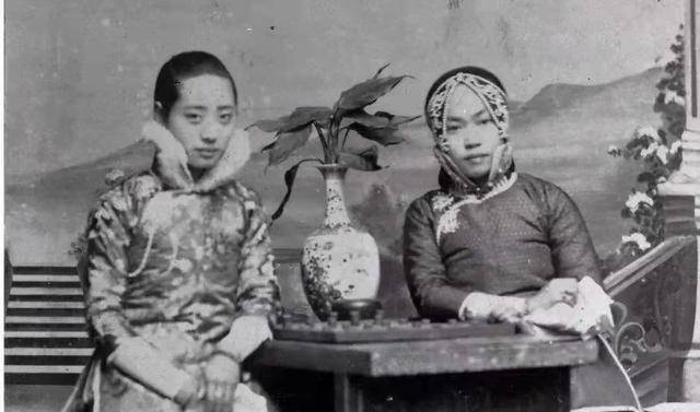 古代逛一次“青楼”<strong></p>
<p>币别换算</strong>，到底要多少银子？换算成人民币，是多少