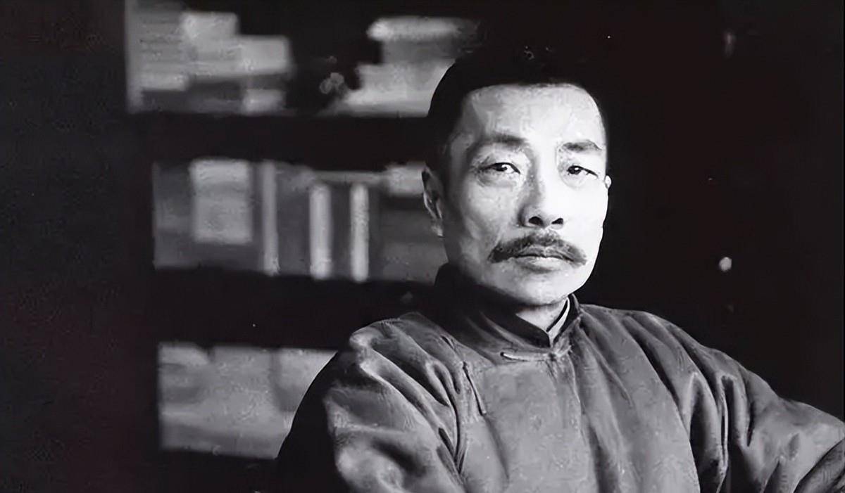 鲁迅当时月工资350块大洋<strong></p>
<p>币别换算</strong>，如果换算成人民币，相当于多少钱？