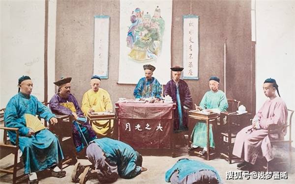 清朝官员退休工资每年是50两白银<strong></p>
<p>币别换算</strong>，换算成现在的人民币值多少？