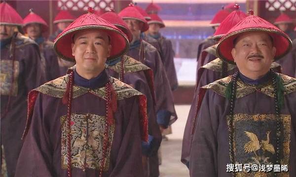 清朝官员退休工资每年是50两白银<strong></p>
<p>币别换算</strong>，换算成现在的人民币值多少？