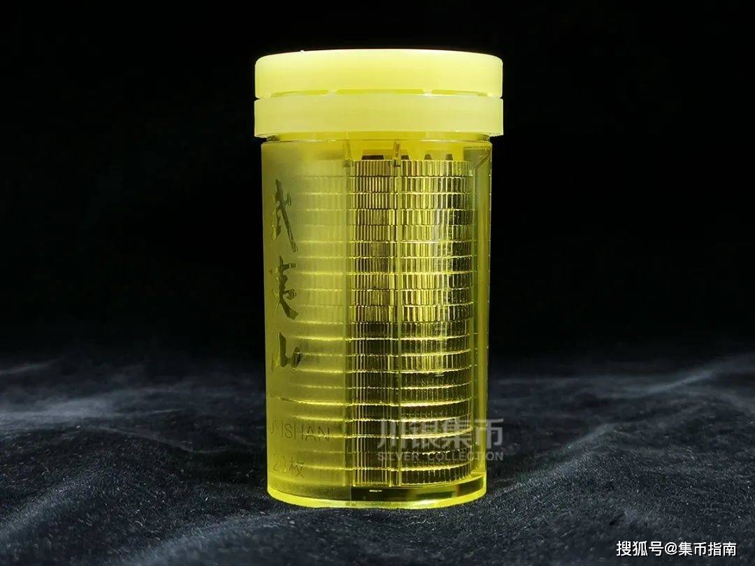 又一龙头币<strong></p>
<p>越币1000</strong>，仅发行1000枚！中国名画系列（捣练图）金银币本月发行！