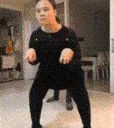 搞笑GIF：锅：我已结网<strong></p>
<p>蛋币网</strong>，蛋是跑不了的