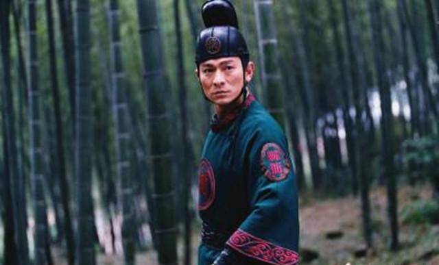 刘德华最失意的一年<strong></p>
<p>币天下</strong>，连当两部过亿大片男一号，却依旧输给周星驰