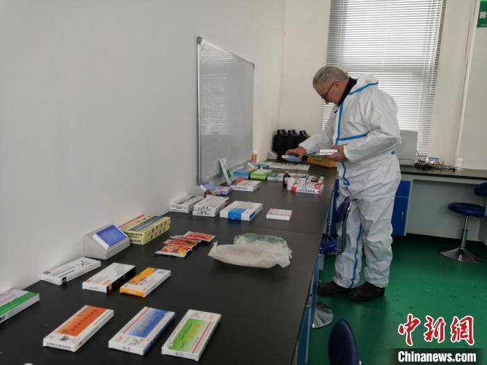 国际“羊倌”聚甘肃山区“科技牧羊”：载“芯”肉成外销新宠