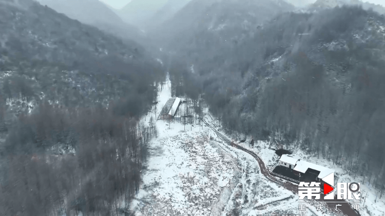下҈雪҈҈<strong></p>
<p>波场币</strong>，了！重庆多地迎今冬第一场，雪景走一波