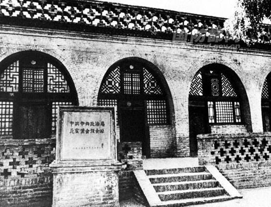 王立华：林彪、彭德怀都反对<strong></p>
<p>币安交易所</strong>，毛泽东何以赌上红军全部家底，决意东征？