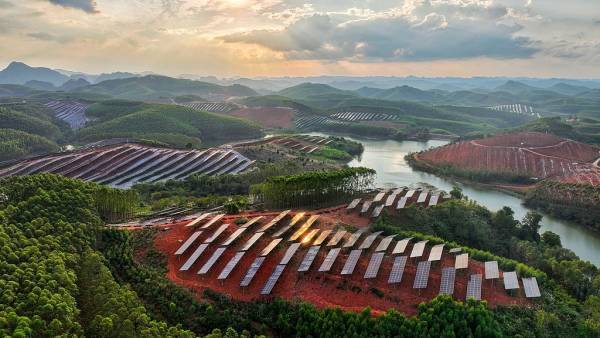 “某些国家话说得很满却不落实<strong></p>
<p>币安官方网站</strong>，中国正相反”