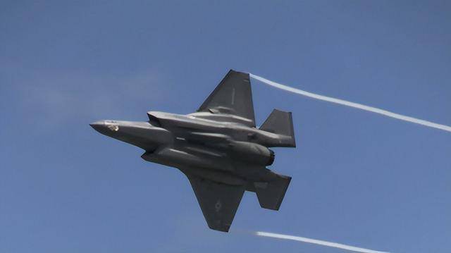 美军：飞行员慌乱中弃机弹射时<strong></p>
<p>币安官方网站</strong>，F-35战机并未失控