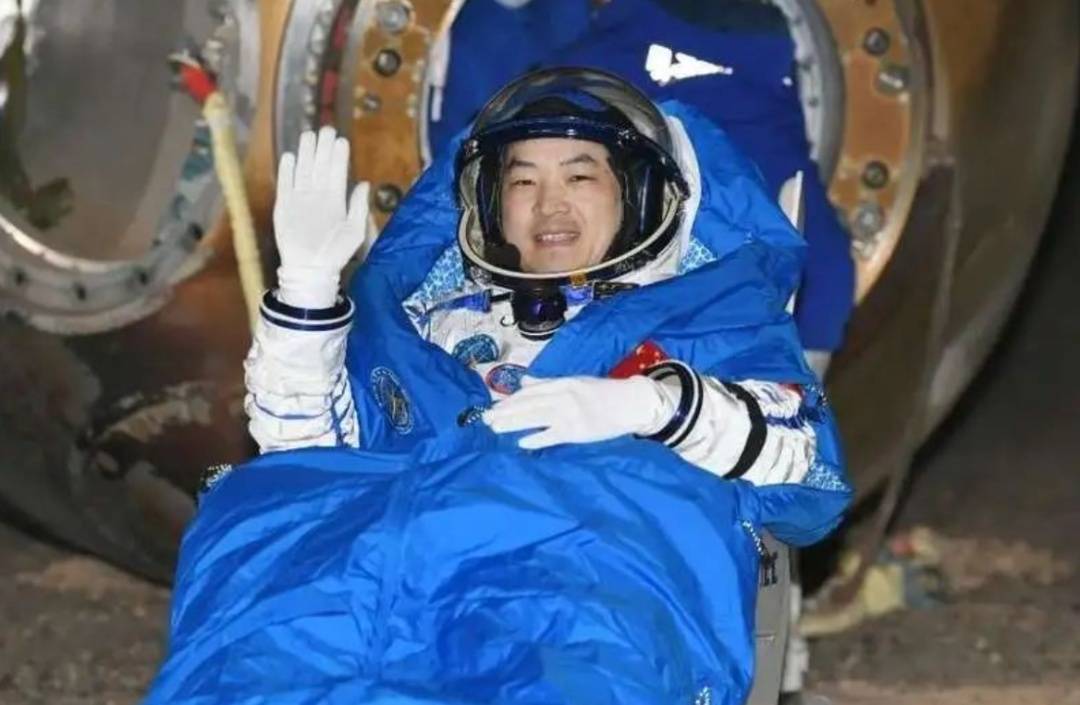 成功着陆！返回地球后第一顿饭<strong></p>
<p>币安市值</strong>，3名航天员都点了这道餐食