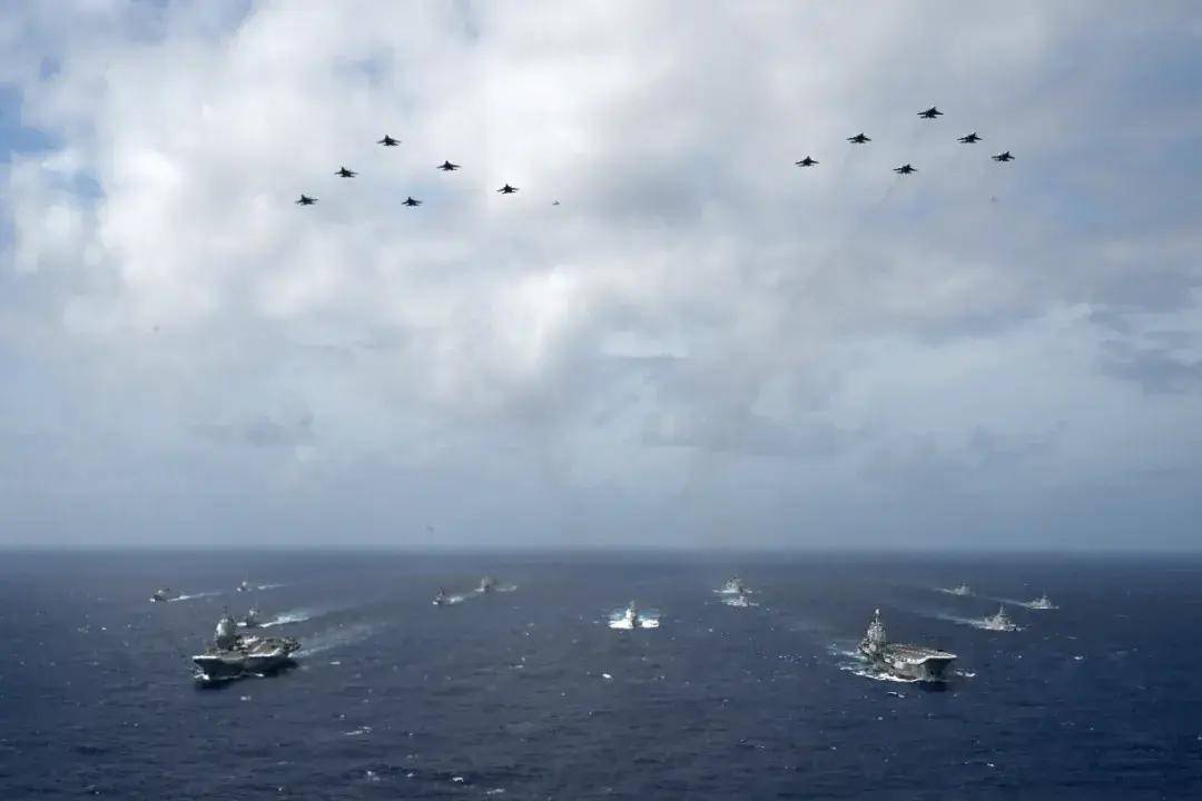 中国首个双航母战斗群横空出世<strong></p>
<p>币安市值</strong>！歼-15B/D居然悄悄装备这么多了？
