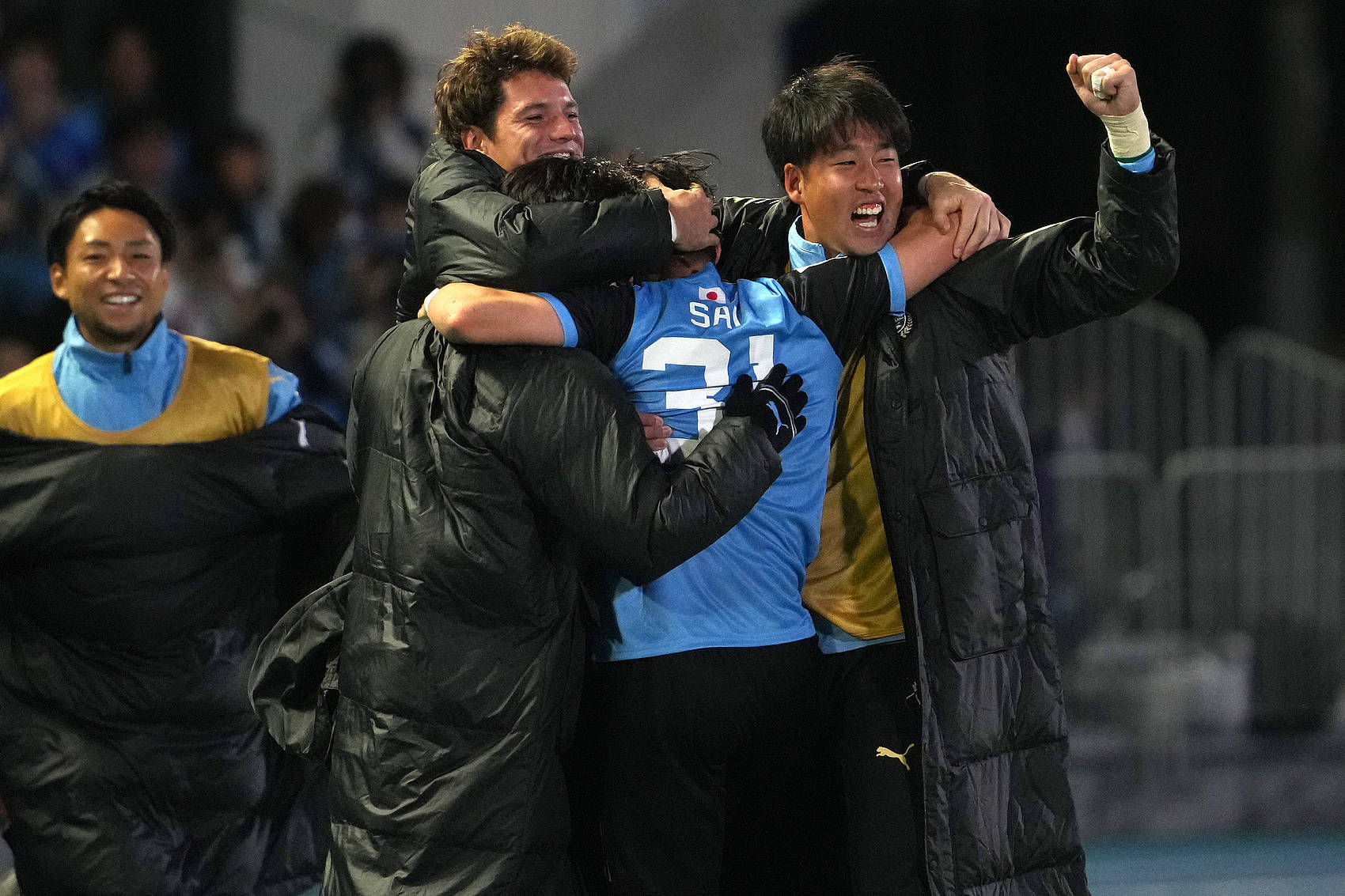 当头棒喝<strong></p>
<p>币安币怎么玩</strong>！亚冠-巴尔加斯世界波遮羞 海港1-3川崎前锋