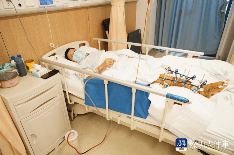失血过半！深圳男子被三四百斤模具砸到<strong></p>
<p>币安老板</strong>，医生全力抢救