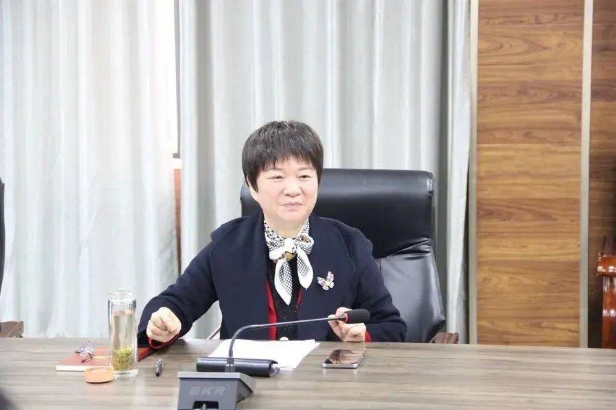 河南一原副厅级女干部被开除党籍<strong></p>
<p>币安老板</strong>！卸任不到两个月就被查