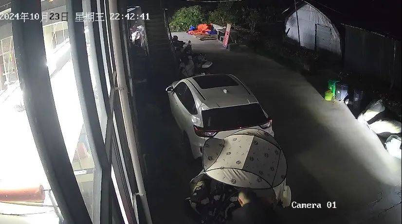 “我车被偷了<strong></p>
<p>币安有哪些币</strong>，车上有块毒猪肉！”男子深夜报警，结局大反转