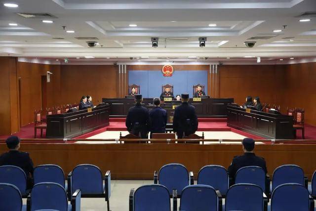 涉案超5200万<strong></p>
<p>币安app最新版</strong>！山东潍坊市综合保税区原党工委副书记、管委会主任徐洪吉一审获刑16年