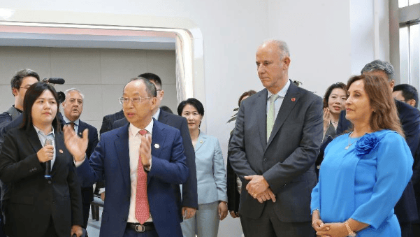 中方专机连夜起飞<strong></p>
<p>币安币商</strong>，赶在拜登卸任之前，带400人闪现美国大后方