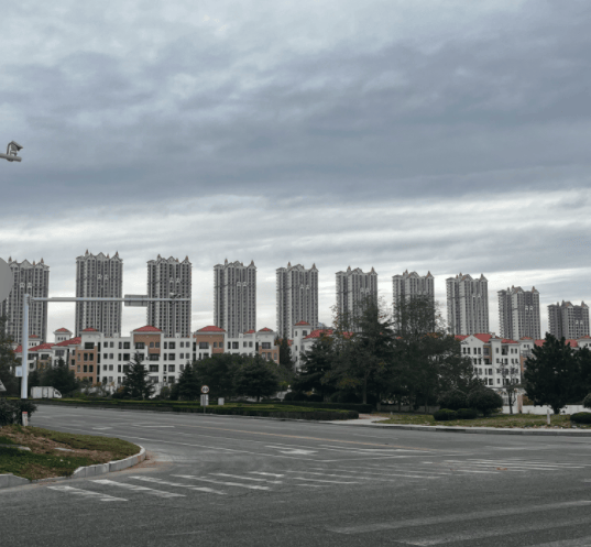 调查｜“11元海景房”背后的银滩楼市：低价拍卖博眼球成套路<strong></p>
<p>币安币商</strong>，新房价高出二手房3倍