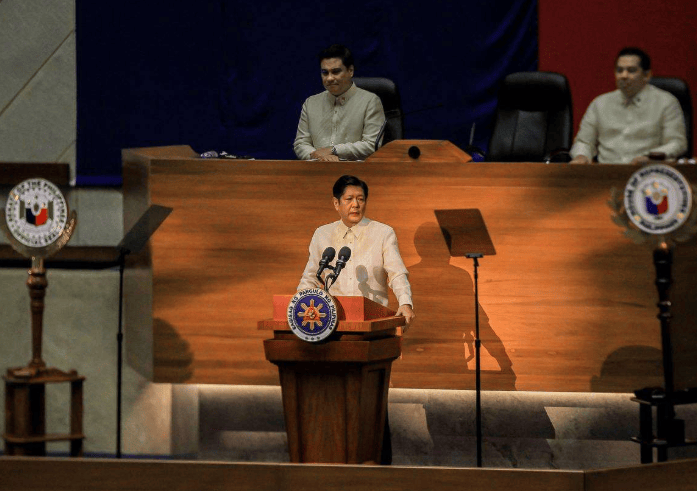 菲律宾政坛一夜变天<strong></p>
<p>币安汇率</strong>，16万菲军突然站队，杜特尔特关键时刻重新出山