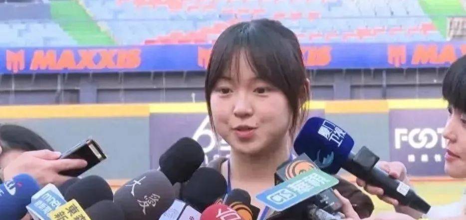 大陆学生称“中国台北”<strong></p>
<p>币安最新消息</strong>，遭台大学生粗暴抗议，绿营想撤销大陆访团，马英九回应亮了