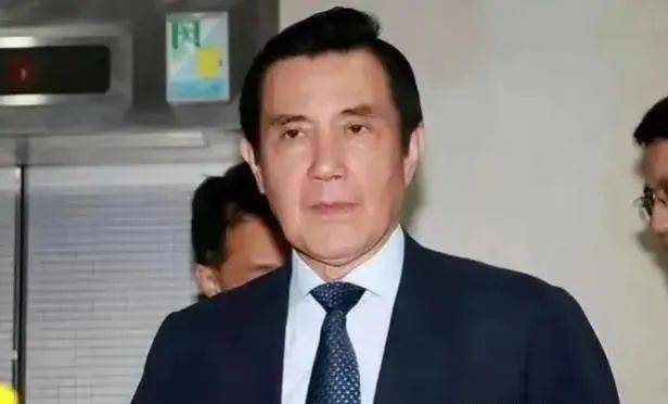 大陆学生称“中国台北”<strong></p>
<p>币安最新消息</strong>，遭台大学生粗暴抗议，绿营想撤销大陆访团，马英九回应亮了