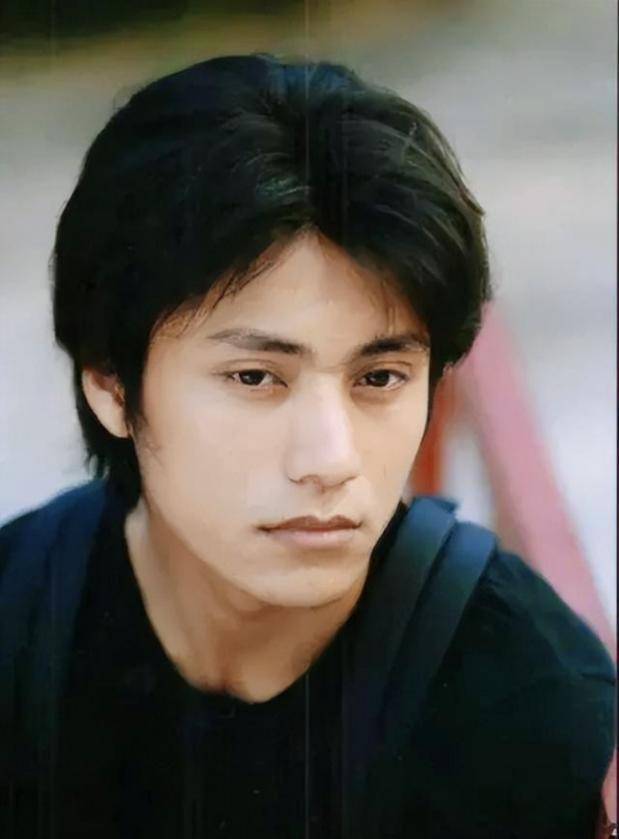 陈坤的儿子已成年<strong></p>
<p>币安钱包地址</strong>，容貌开始显现母亲的基因，像谁可以认得出吗？