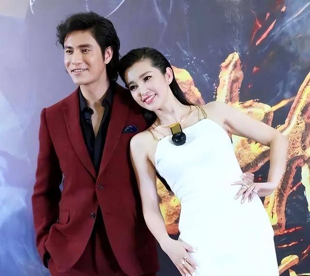 陈坤的儿子已成年<strong></p>
<p>币安钱包地址</strong>，容貌开始显现母亲的基因，像谁可以认得出吗？