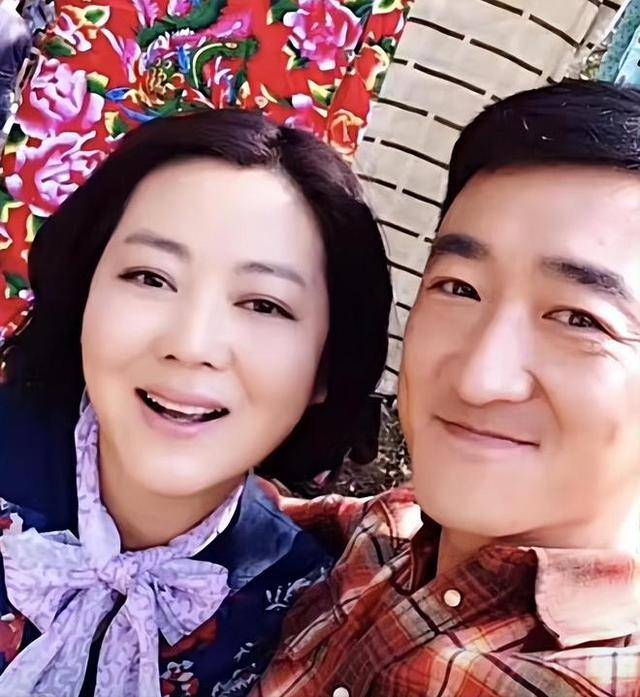 他是知名演员<strong></p>
<p>币安钱包地址</strong>，40岁二胎得女，41岁突然离世将悲痛留给妻子与儿女