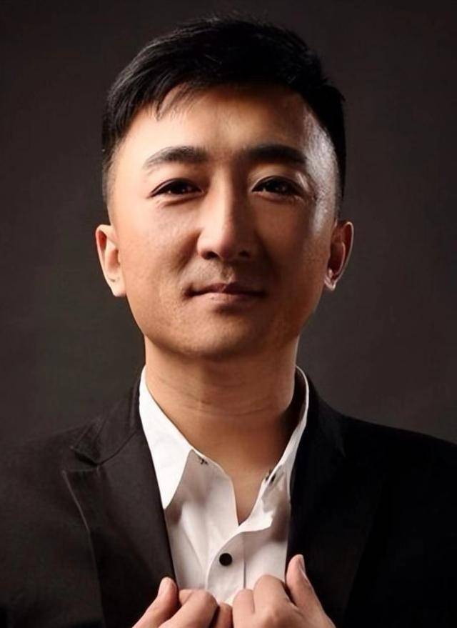 他是知名演员<strong></p>
<p>币安钱包地址</strong>，40岁二胎得女，41岁突然离世将悲痛留给妻子与儿女