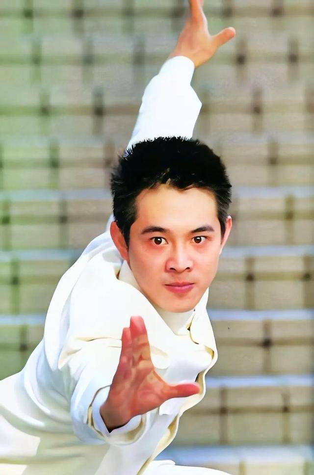 李连杰:后事一切从简<strong></p>
<p>币安币机制</strong>，不用立碑也不用办丧事，树葬海葬都可以