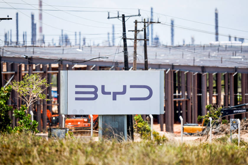 比亚迪巴西工厂建设工人：自己工资按月100%发放<strong></p>
<p>币安币机制</strong>，“一切安好”