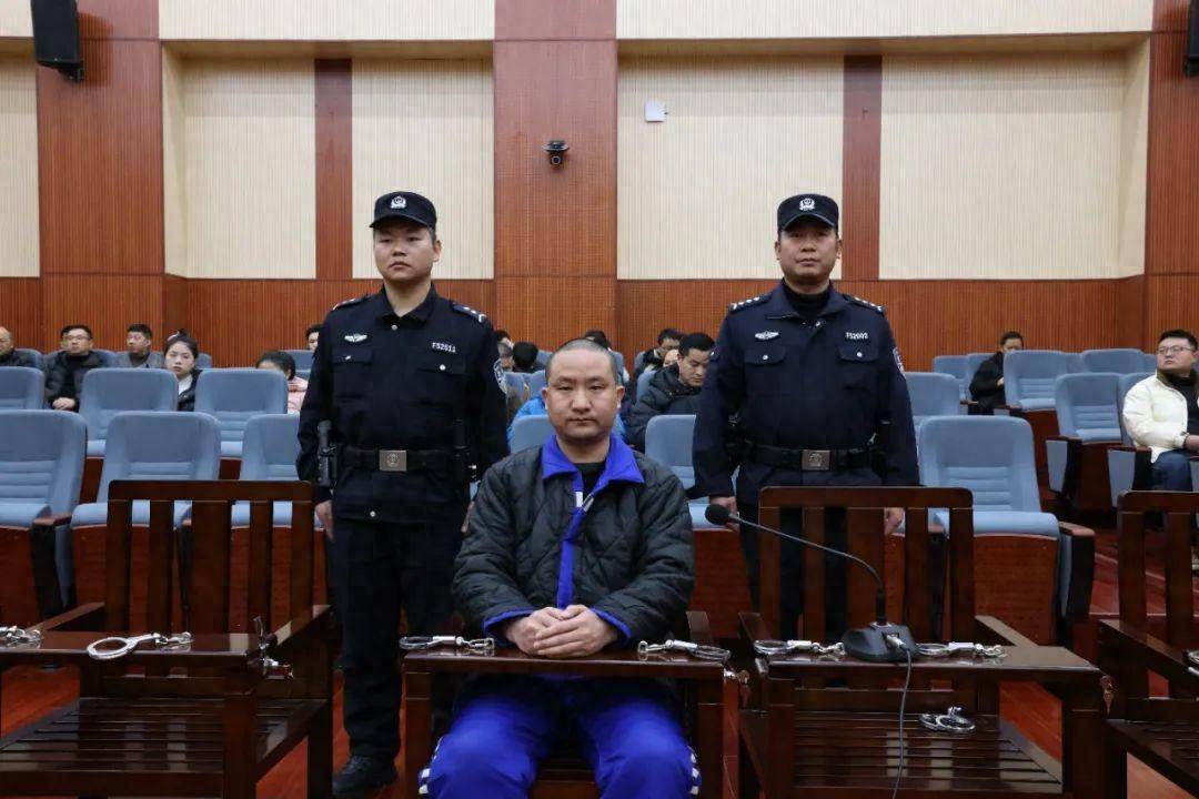 贵州独山县一镇原党委书记6年受贿超75万元<strong></p>
<p>安币集团</strong>，一审获刑三年三个月