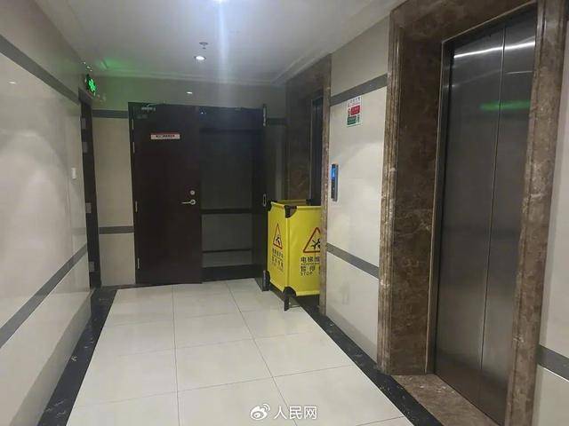 电梯急坠负2楼又猛冲至33楼<strong></p>
<p>数字币交易所币安</strong>，业主不幸身亡