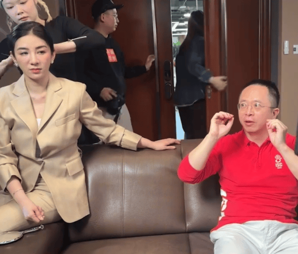 周鸿祎回应参演的短剧辣眼睛：黄奕诱惑<strong></p>
<p>币安钱包在哪</strong>我的剧情是DeepSeek设计的