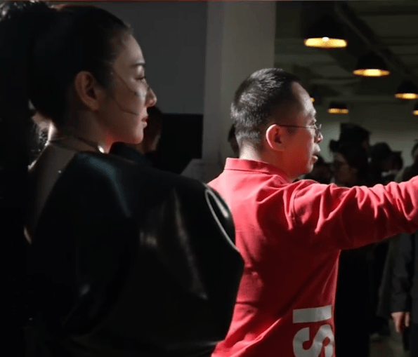周鸿祎回应参演的短剧辣眼睛：黄奕诱惑<strong></p>
<p>币安钱包在哪</strong>我的剧情是DeepSeek设计的