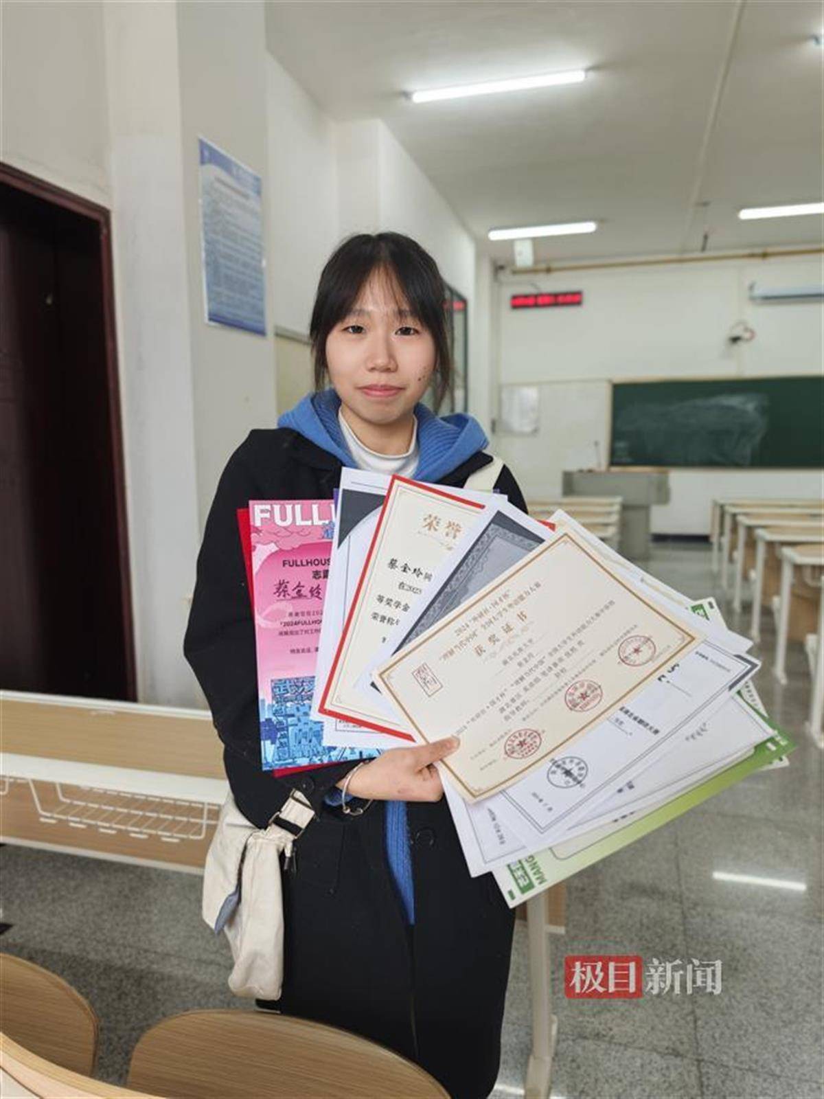 大二女生打三份工<strong></p>
<p>币安网址</strong>，攒5万元游历20多个城市