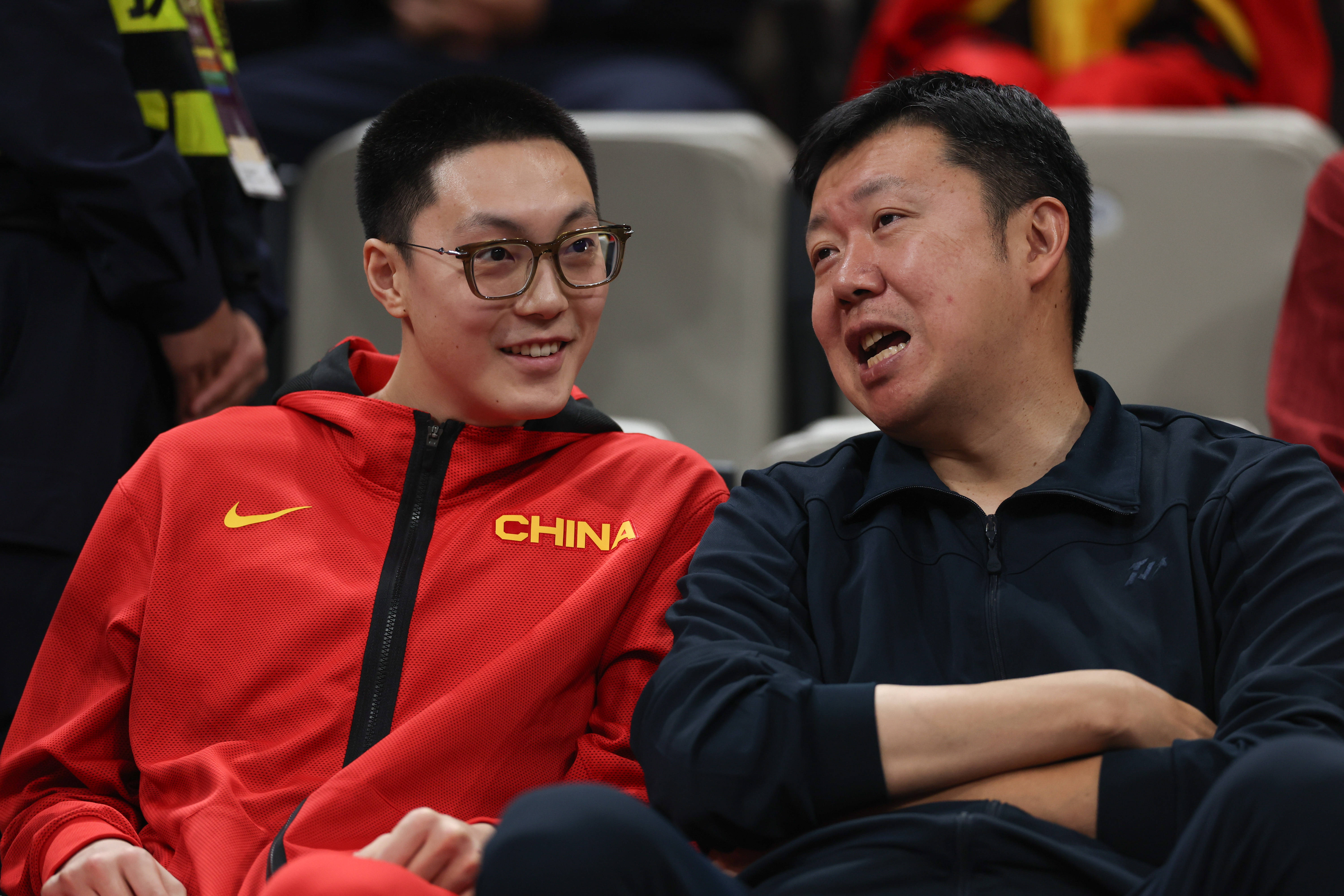 王治郅：<strong></p>
<p>币安法币账户</strong>我没微信也不愿妥协 停车场要求扫码我只给现金