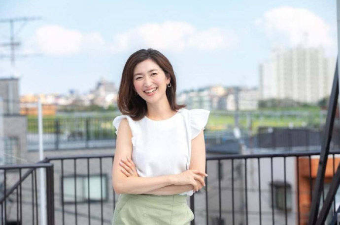 日本知名女星岸本梓因癌症病逝<strong></p>
<p>中币和安币</strong>，年仅 39 岁