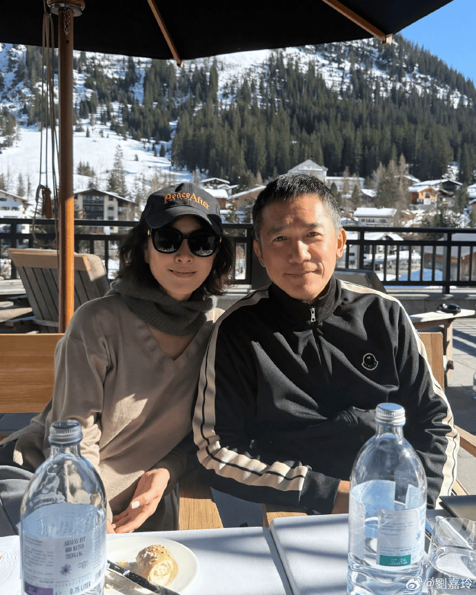 刘嘉玲、梁朝伟<strong></p>
<p>币安做币商</strong>，突传消息！