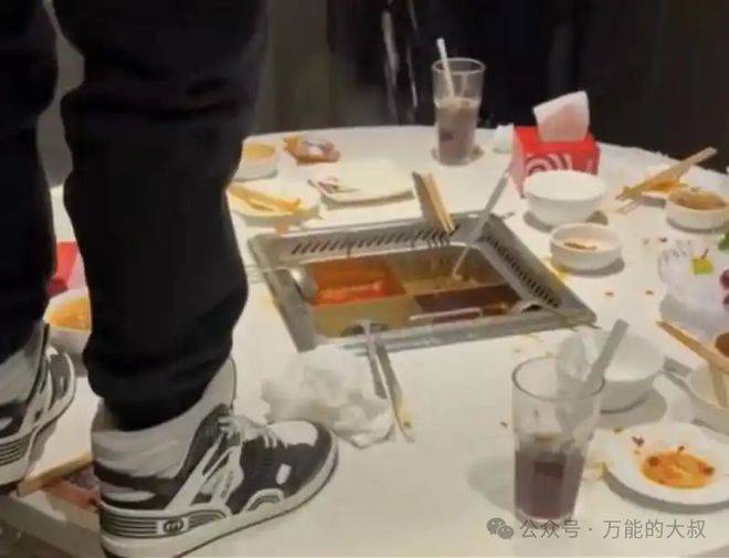 “魔童尿海”大反转<strong></p>
<p>币安uni</strong>！海底捞被抵制错在太“滥情”