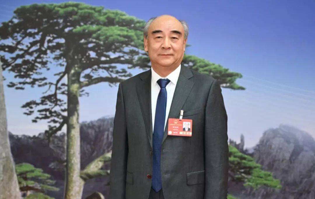 全国人大代表<strong></p>
<p>比原链上币安</strong>，古井集团党委书记、董事长梁金辉：让法治成为营商环境最鲜明的底色