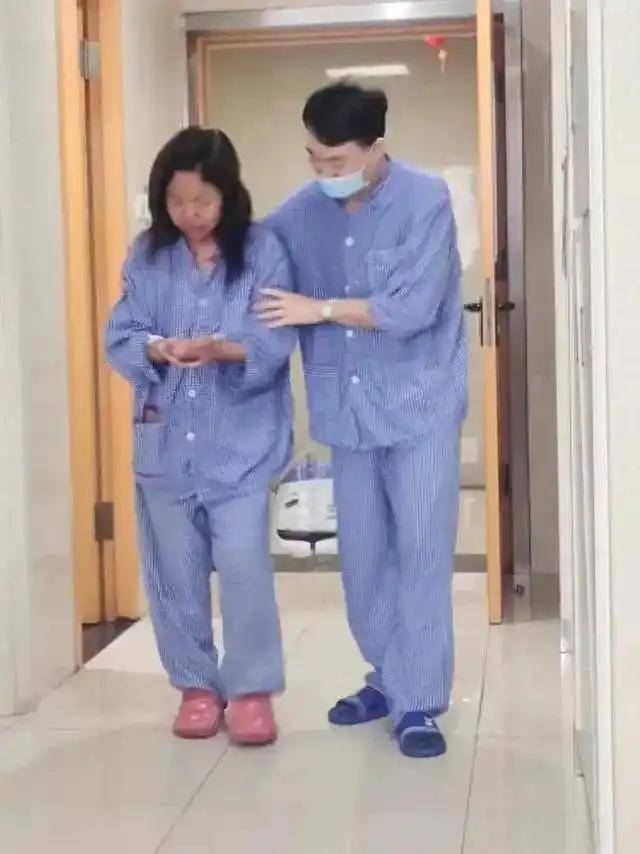 男子割肝救妻10个月后妻子去世：不后悔<strong></p>
<p>币安网ios</strong>，我不救她谁救她