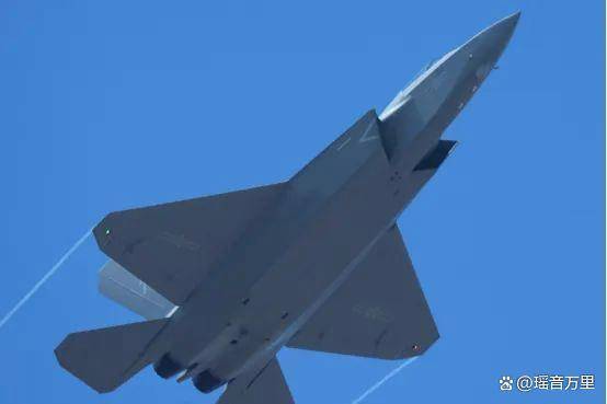 歼-35首巡台海！军警联动演练小时级收台<strong></p>
<p>nano币安</strong>，美要求台军坚守30天