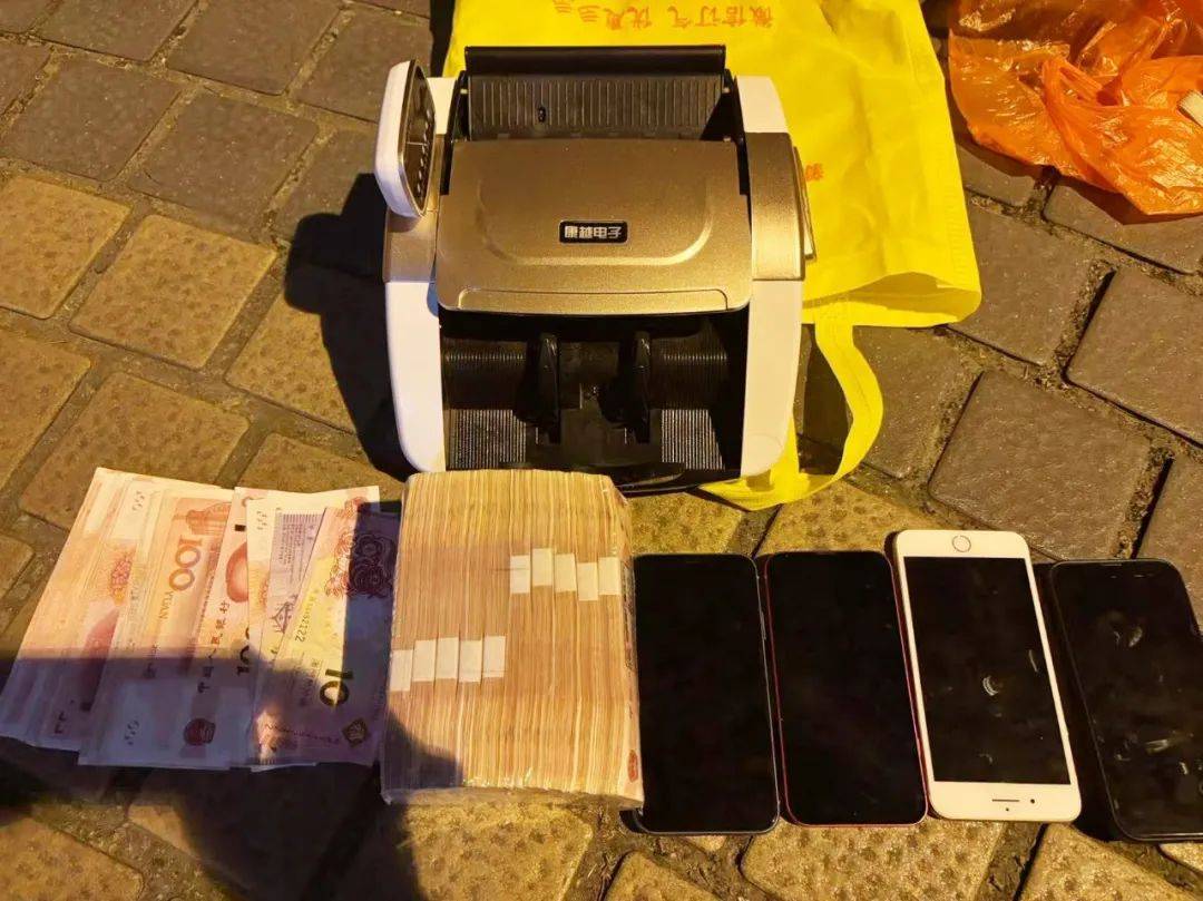事发桂林<strong></p>
<p>币安控股</strong>！背包里装的1000000元现金被警方紧急拦截