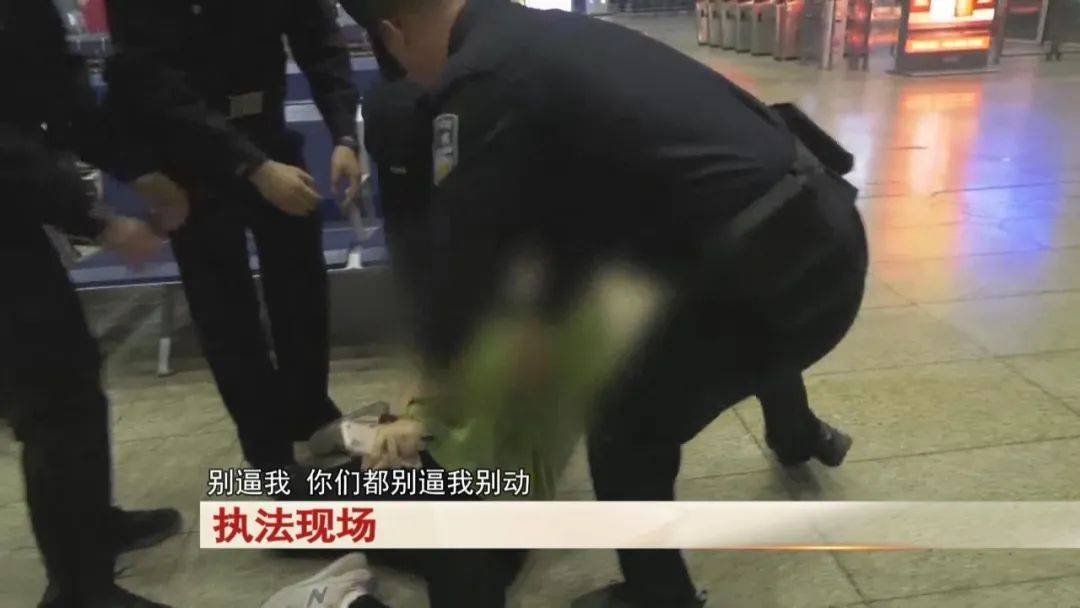 “老赖”车站被抓<strong></p>
<p>币安官方网址</strong>，竟质问法官：为何不抓我妈 ！