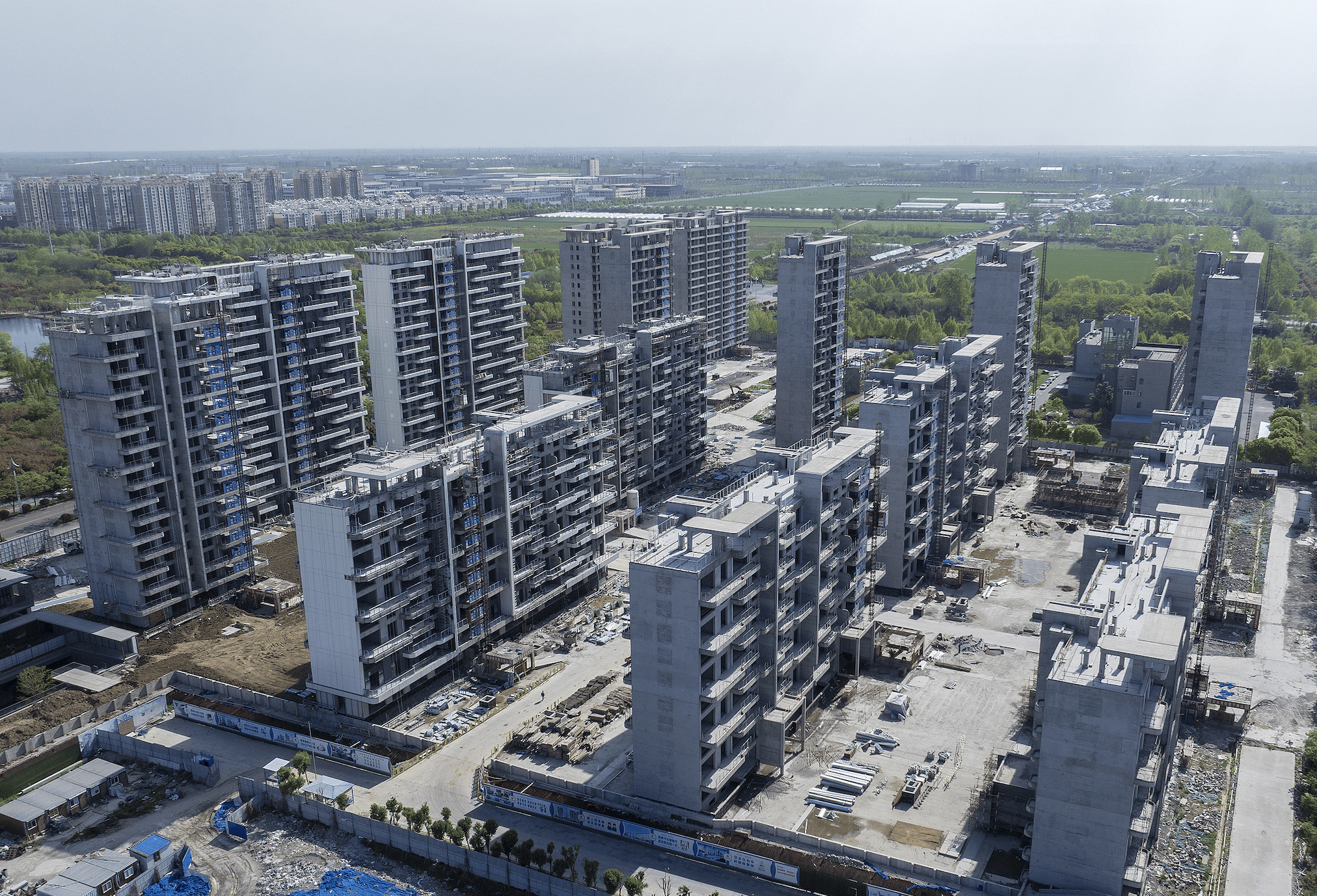 LPR连续六个月“按兵不动”<strong></p>
<p>币安官方网址</strong>，分析师称降准降息可能提前到4月