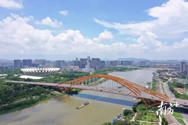 给五区干部开会<strong></p>
<p>tct币安</strong>，佛山市委书记发出“灵魂三问”