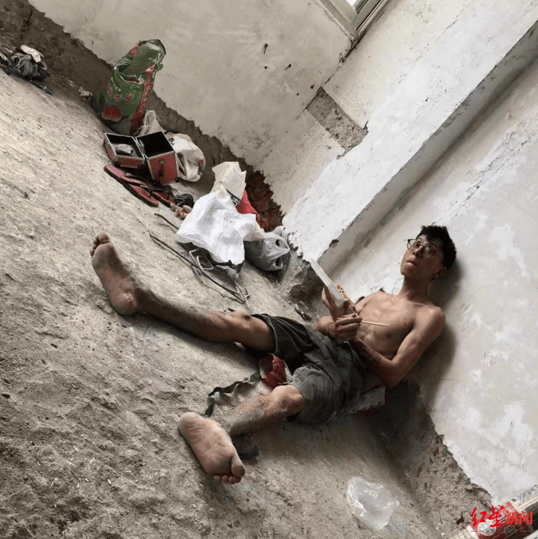 小伙搬砖9年攒200万<strong></p>
<p>tct币安</strong>，修别墅买车：宁愿不要这些钱，若时间倒流想好好读书