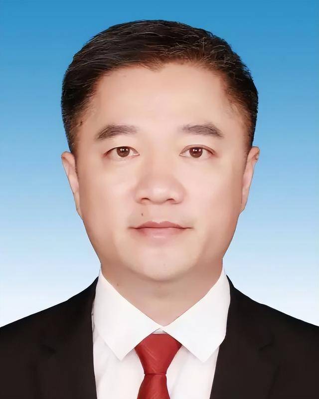 福建4位干部履新<strong></p>
<p>币安限价合约</strong>，2位升副厅