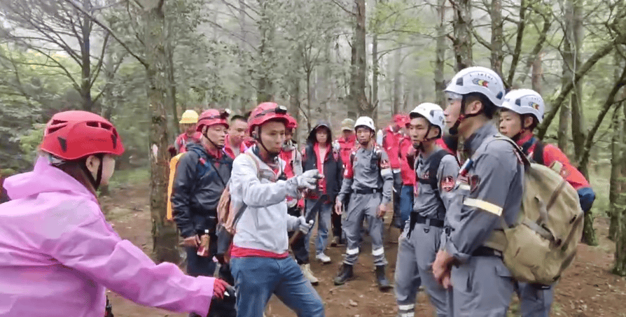 8岁男孩失联超90小时<strong></p>
<p>币安测试网</strong>，福建及国内多支救援队齐聚石谷解！正以目击者线索形成搜救圈